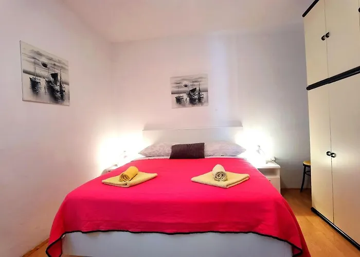 Apartments & Rooms Milena
