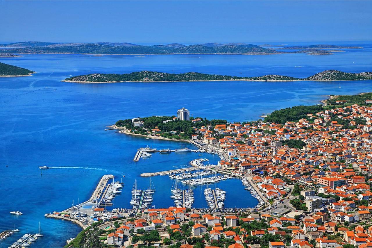 & Milena Vodice
